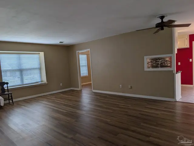 4135 Lynn Ora Dr property photo