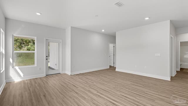 5390 Martingale Dr, Milton FL 32583 photo 11