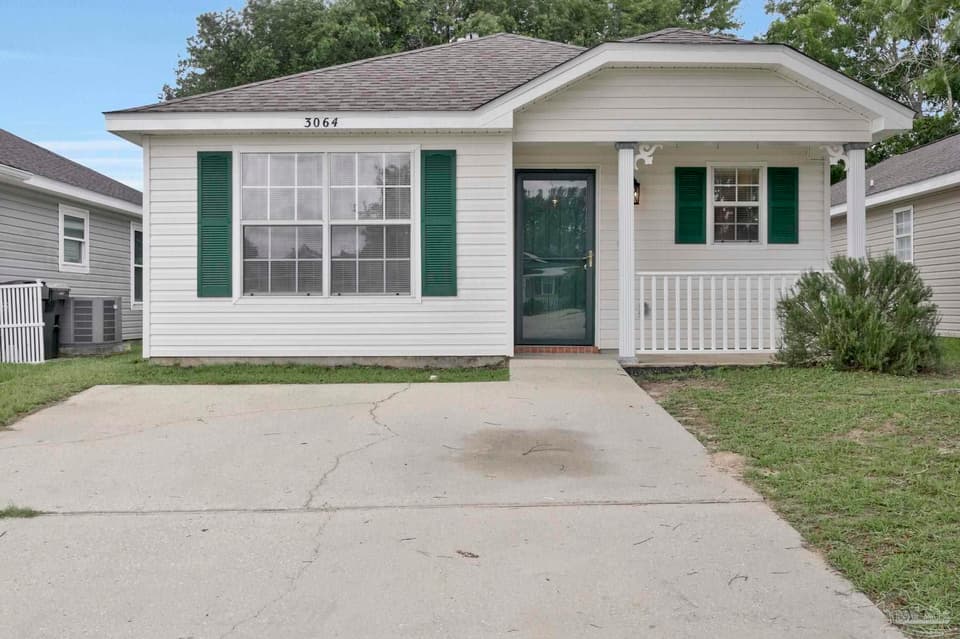 3064 Flintlock Dr, Pensacola FL 32526 photo 1