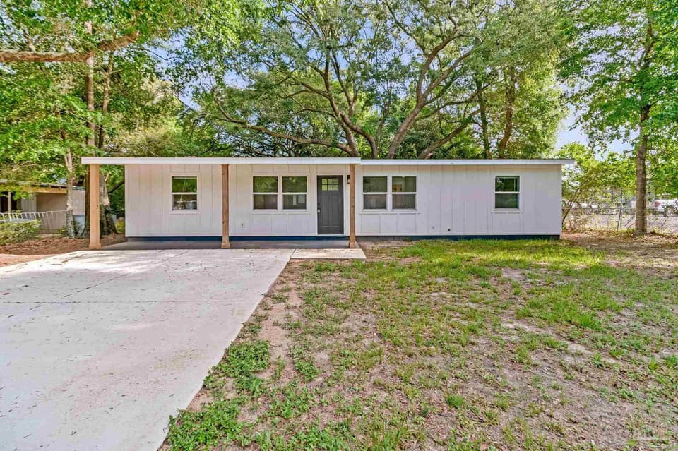 6492 Gaynell Ave, Milton FL 32570 photo 1