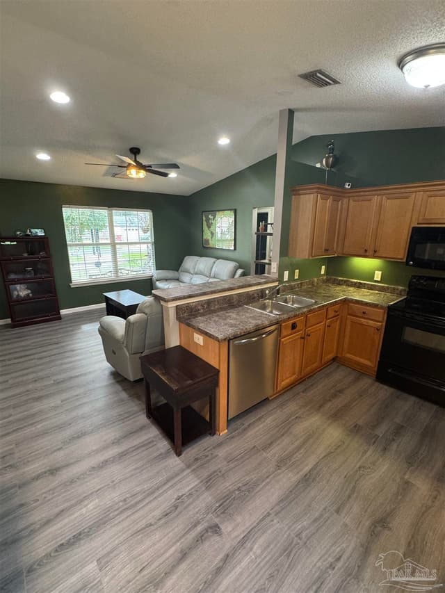 7262 Birdie Ln, Milton FL 32570 photo 4