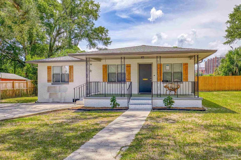 913 W Hernandez St, Pensacola FL 32501 photo 1