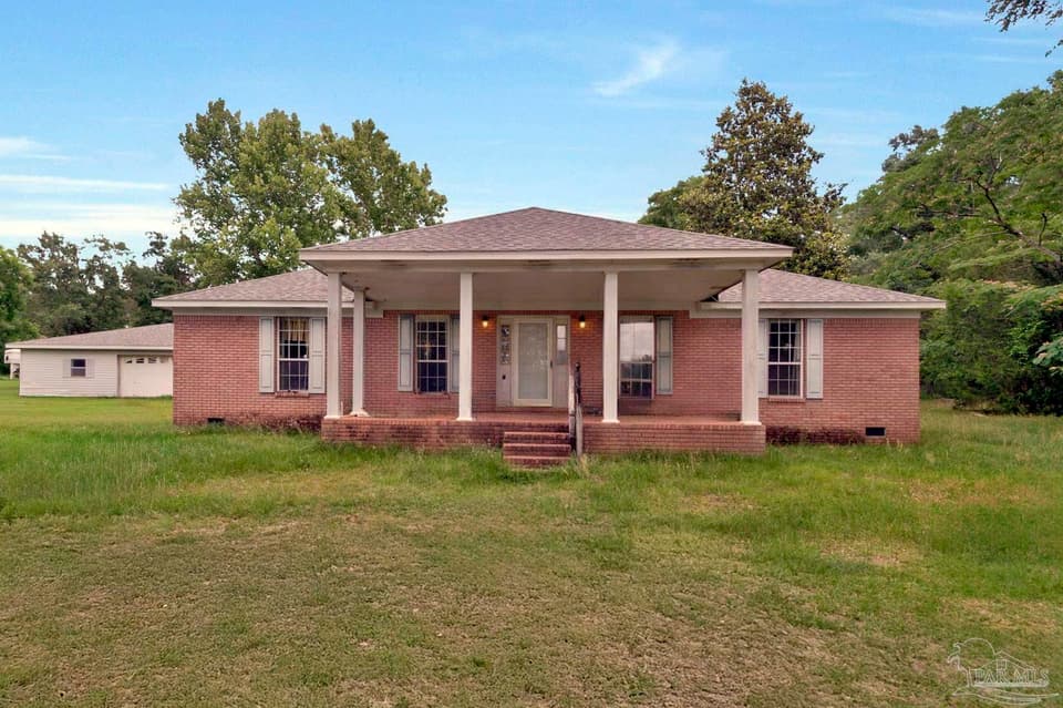 1450 Country Hills Dr, Cantonment FL 32533 photo 1