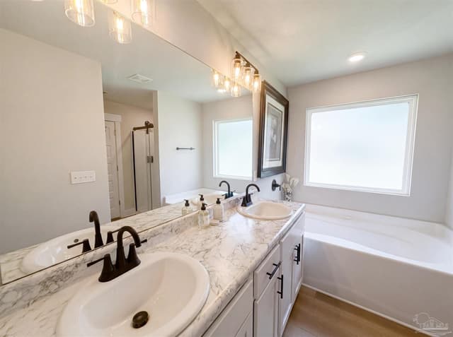 385 Hancock Ln, Pensacola FL 32503 photo 6