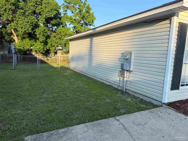 408 Shadow Way Ln, Pensacola FL 32506 photo 4