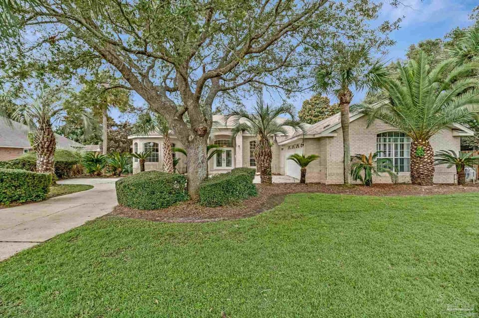 1175 Mary Kate Dr, Gulf Breeze FL 32563 photo 1