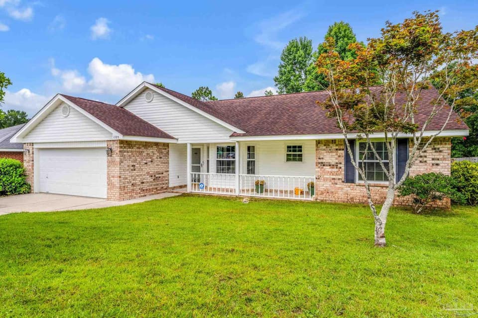 1995 Joshua Dr, Cantonment FL 32533 photo 1