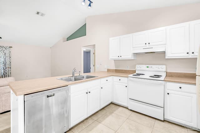 1995 Joshua Dr, Cantonment FL 32533 photo 9