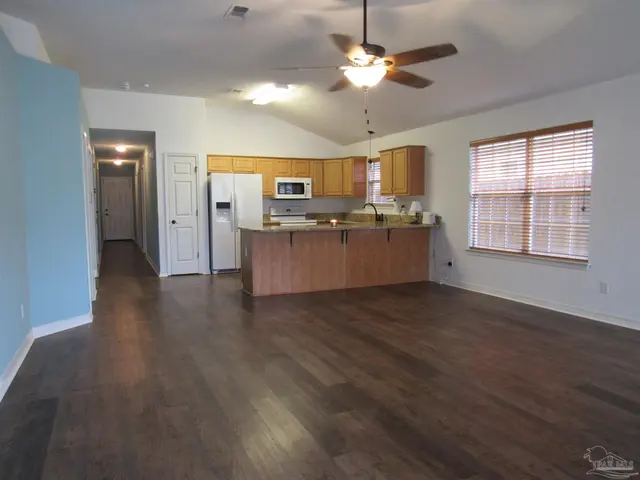 5841 Last Big Tree Ln property photo