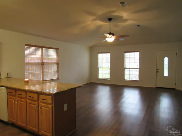 5841 Last Big Tree Ln property photo