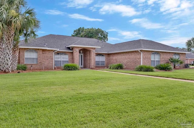 2321 Arriviste Way, Pensacola FL 32504 photo 2