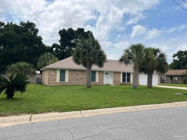 1801 Conway Dr, Pensacola FL 32503 photo 4