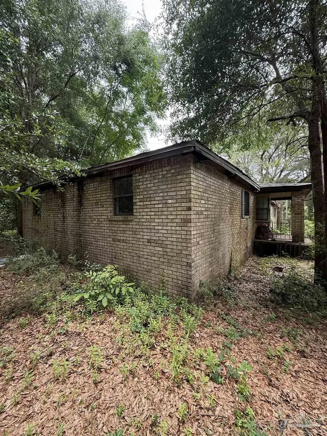 1655 Elmhurst Rd property photo