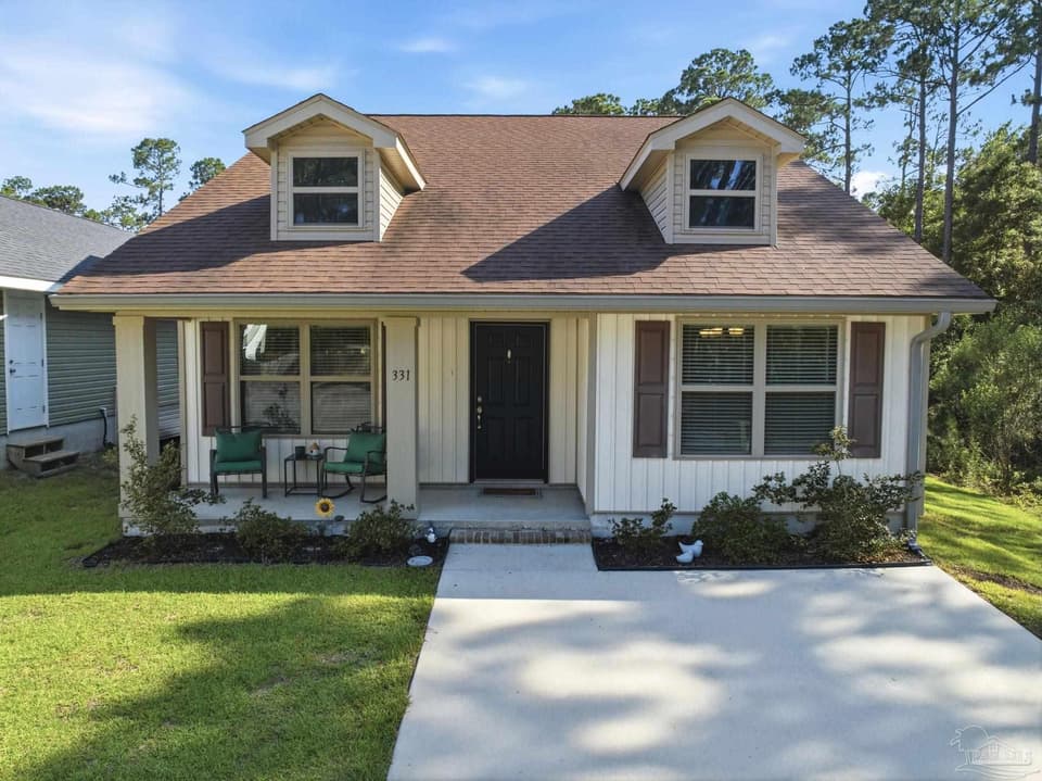 331 Cardinal Cove Ct, Pensacola FL 32504 photo 1