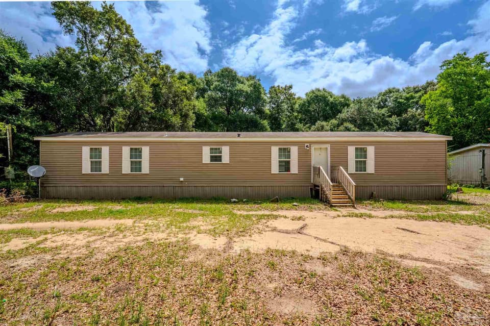 4478 Oak Forest Dr, Milton FL 32583 photo 1