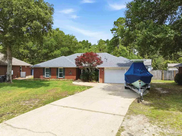 952 Lake Aire Dr property photo