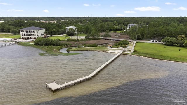 6384 Old Harbor Ct, Gulf Breeze FL 32563 photo 6