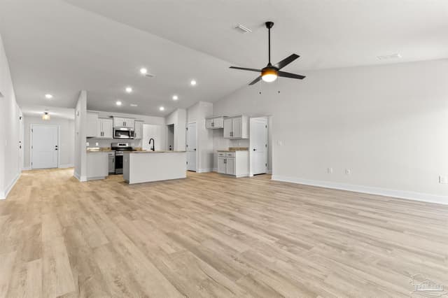 9810 Windy Hill Rd, Pensacola FL 32526 photo 4