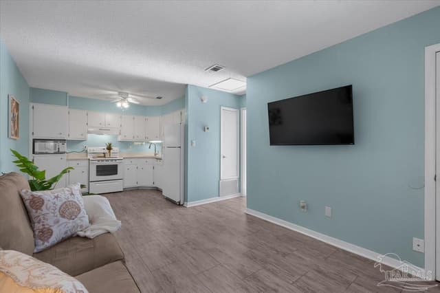1301 Redwood Ln # F, Gulf Breeze FL 32563 photo 6