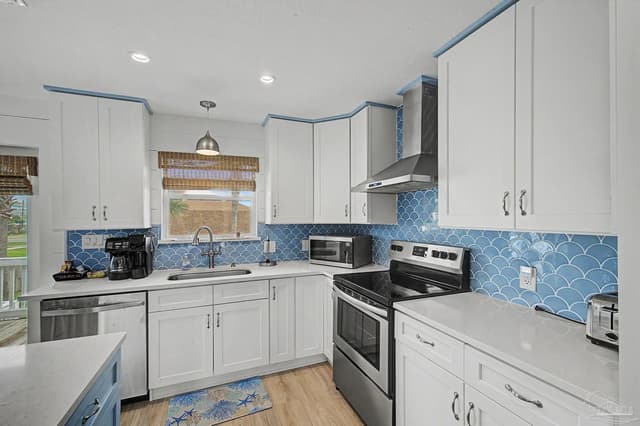 810 Panferio Dr, Pensacola Beach FL 32561 photo 10