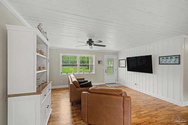 1850 Garcon Point Rd, Milton FL 32583 photo 9