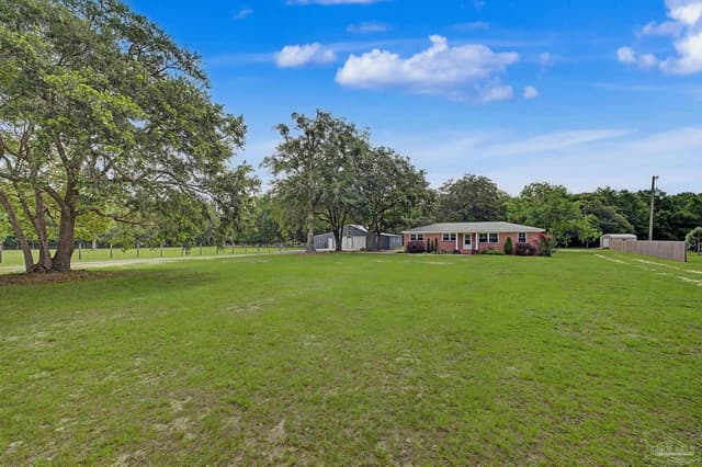 1850 Garcon Point Rd, Milton FL 32583 photo 4