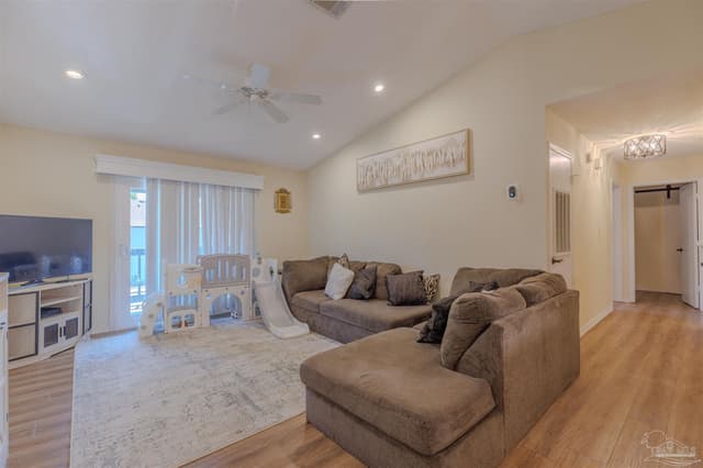 2299 Scenic Hwy # R11, Pensacola FL 32503 photo 4