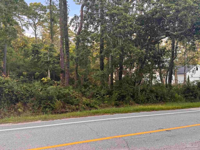 4768 Soundside Dr, Gulf Breeze FL 32563 photo 2