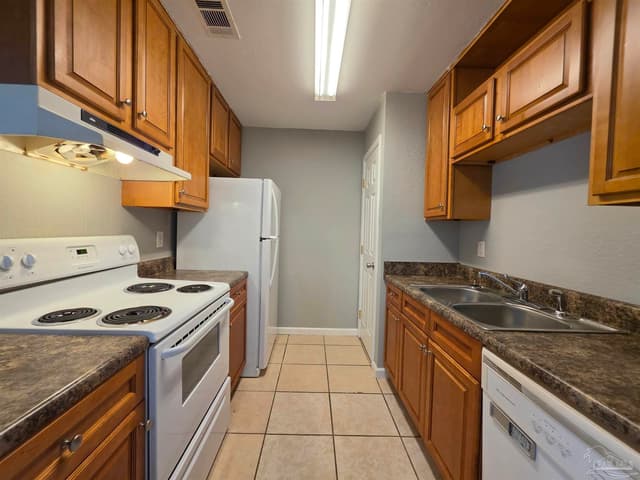 3346 Greenbriar Cir # D, Gulf Breeze FL 32563 photo 5