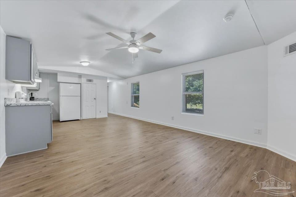 5473 Bluebird St, Milton FL 32583 photo 1