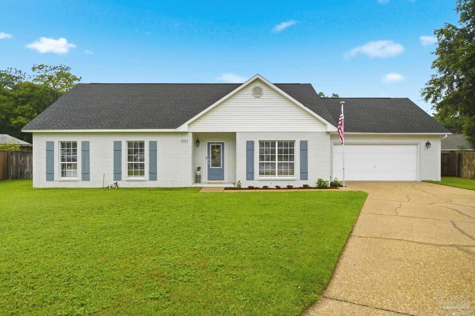 5153 Yesteroaks Pl, Pensacola FL 32504 photo 1