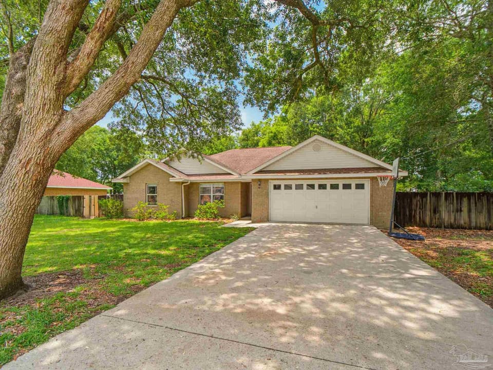 5567 Jones St, Milton FL 32570 photo 1