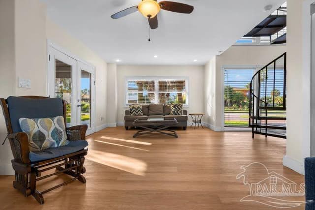 906 Largo Dr, Pensacola Beach FL 32561 photo 4