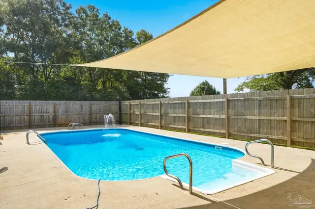 3048 Rainbow Ln property photo