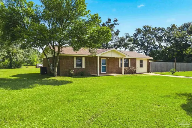 3048 Rainbow Ln property photo