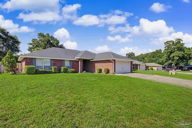 6952 Hardwood Ct property photo