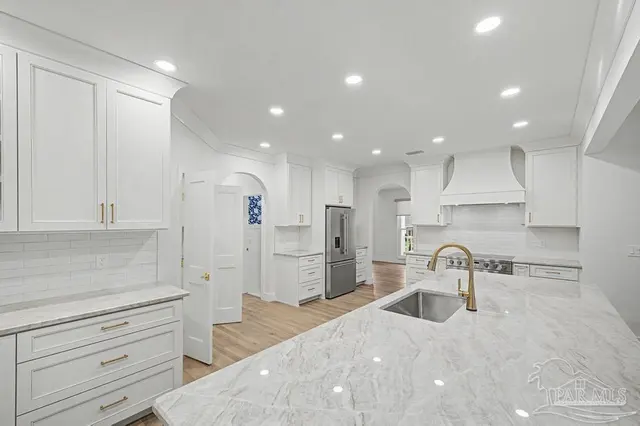 8645 Rosemont Dr property photo