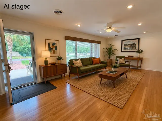 111 Euclid St property photo