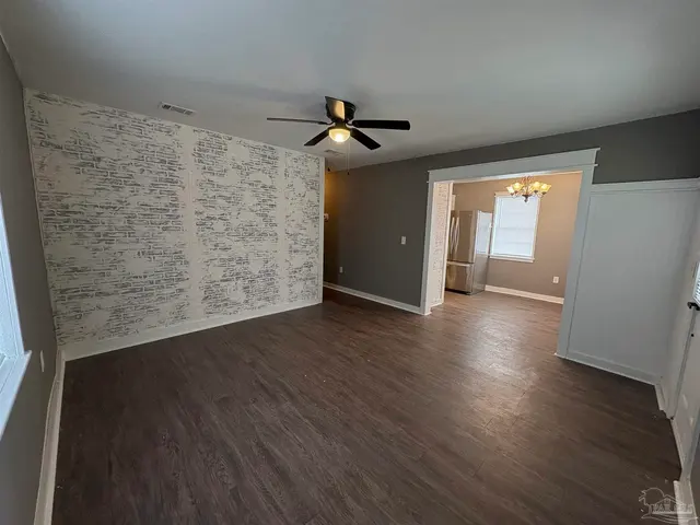 1212 E St property photo