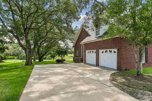 3098 Cobblestone Dr property photo