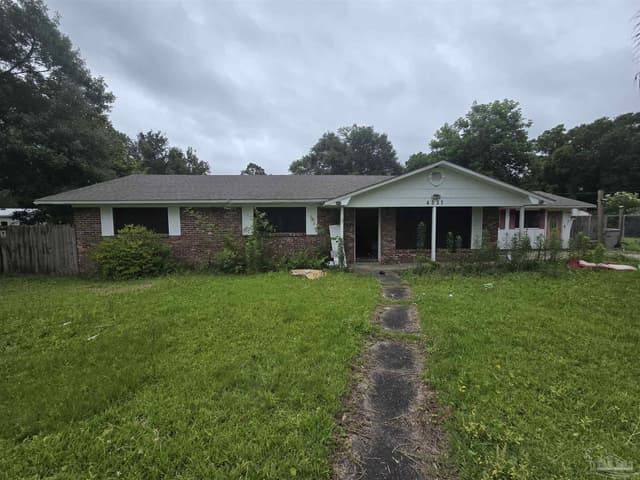 4531 Hale St, Pensacola FL 32505 photo 2