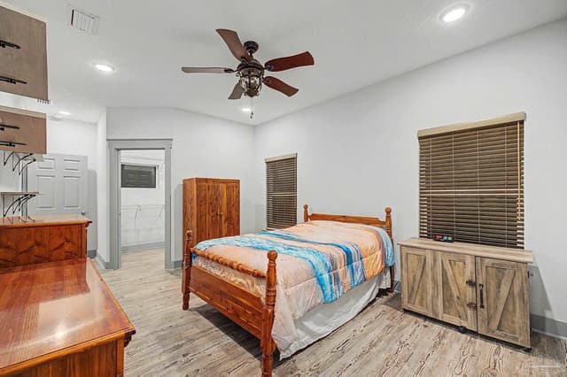 305 S Garcon Point Rd, Milton FL 32583 photo 32