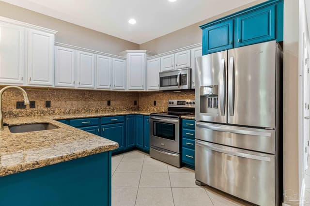 1010 E Scott St, Pensacola FL 32503 photo 5