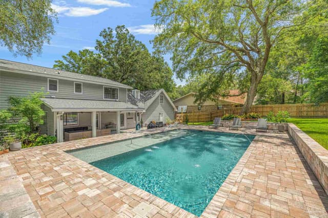 7409 Camale Dr, Pensacola FL 32504 photo 3