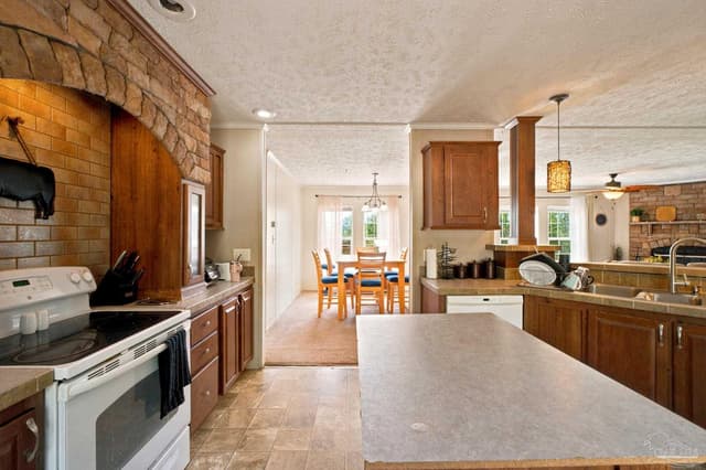 439 Woodpecker Ln, Holt FL 32564 photo 13