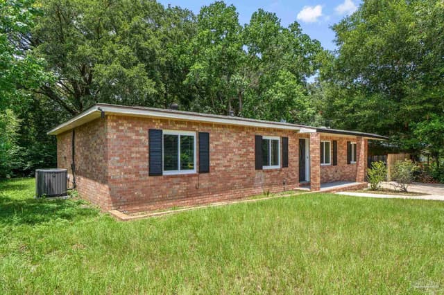 1414 W Clio Dr, Pensacola FL 32505 photo 3