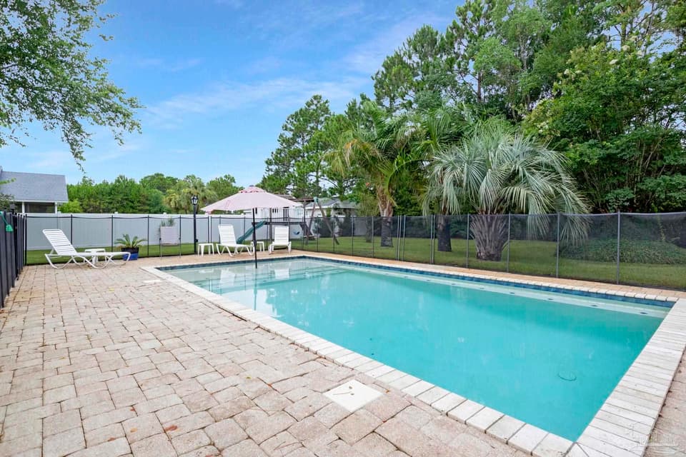 5662 Als Way, Milton FL 32583 photo 1