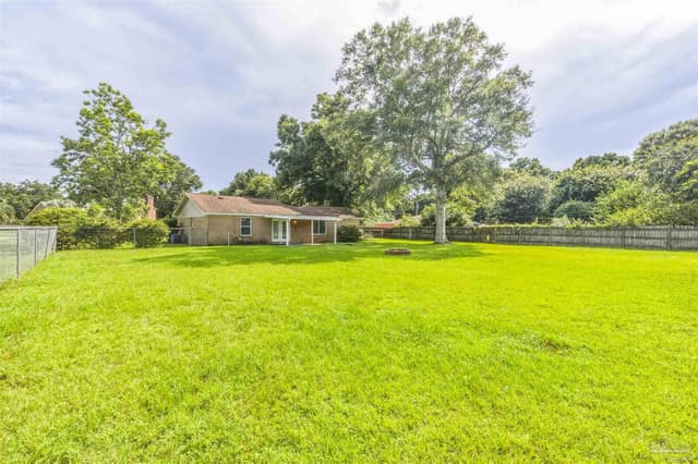 4886 Andrea Ln, Pace FL 32571 photo 9
