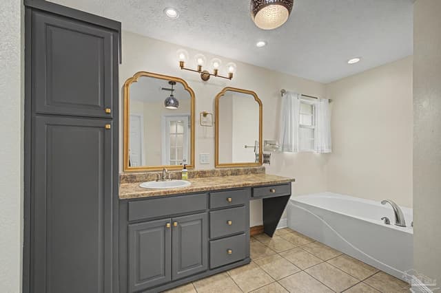 1593 Hunters Creek Cir, Cantonment FL 32533 photo 18