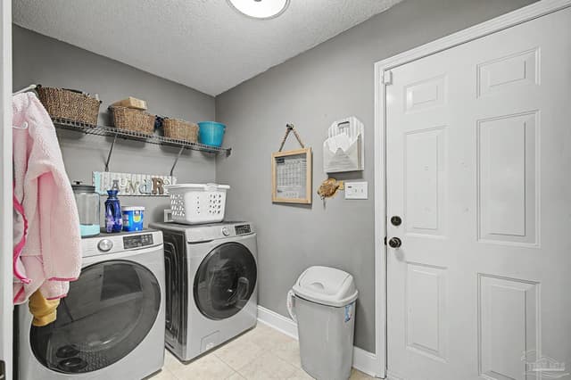 1347 Connemara Cir, Gulf Breeze FL 32563 photo 17